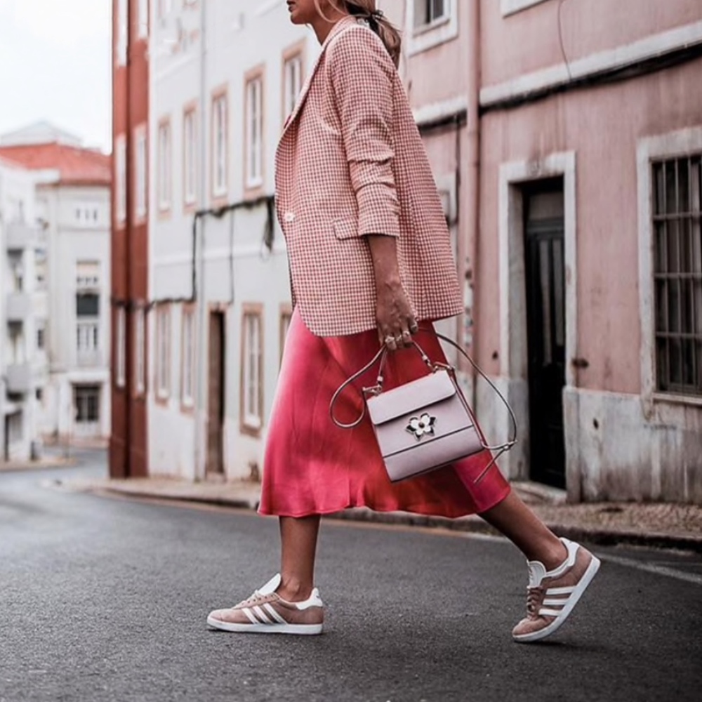Single Breasted Pink Plaid Blazer - Picture 2 of 9